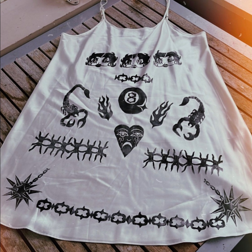 ♠ Vintage white silk slip dress with print ♠
